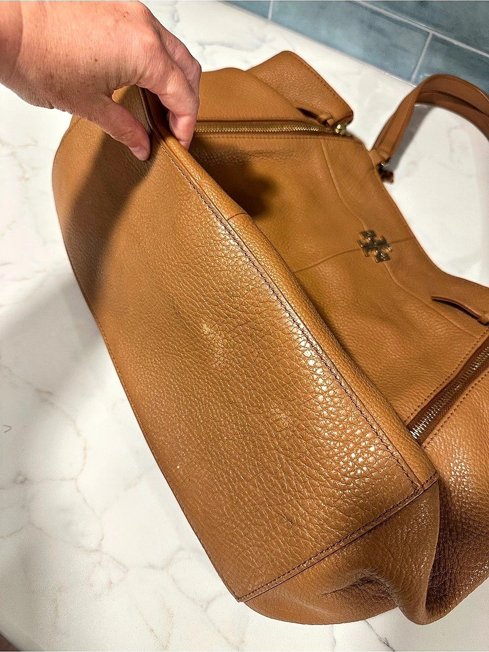 Tory Burch Zip Tote Camel Brown - Picture 8 of 11